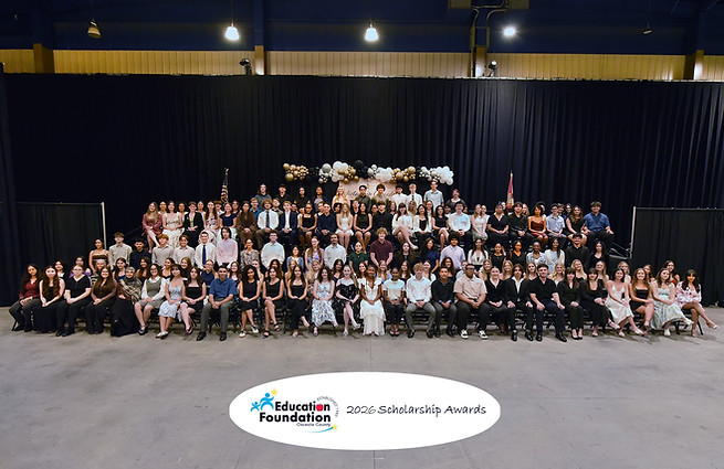A EF Recipients DSC_1917 6x4 w logo.jpg